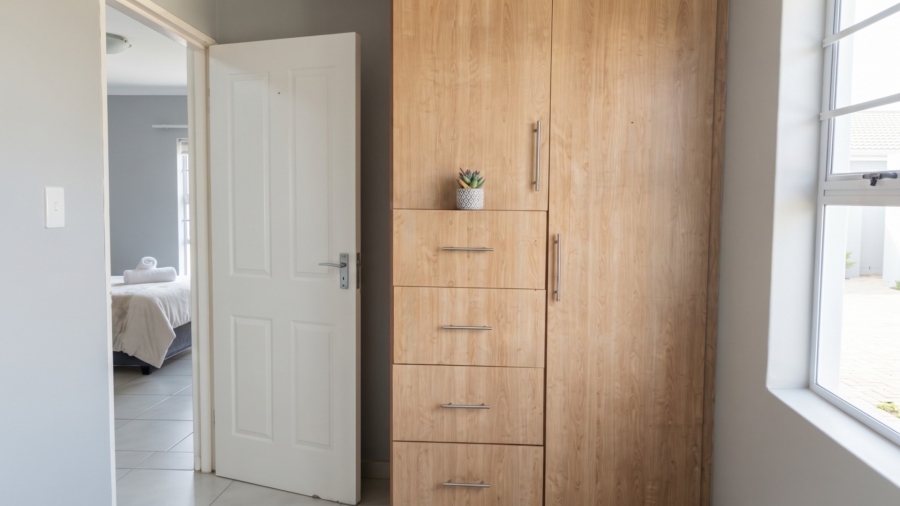 To Let 2 Bedroom Property for Rent in Laguna Sands Western Cape